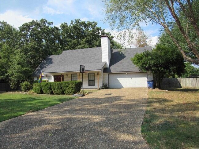 32 Cinderwood Cove in Maumelle, AR - Building Photo - Building Photo