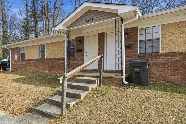 3681 Lynn Dr, Unit B in Powder Springs, GA - Foto de edificio - Building Photo