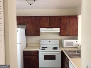 200 Sheraton Ct in Mcdonough, GA - Building Photo - Building Photo