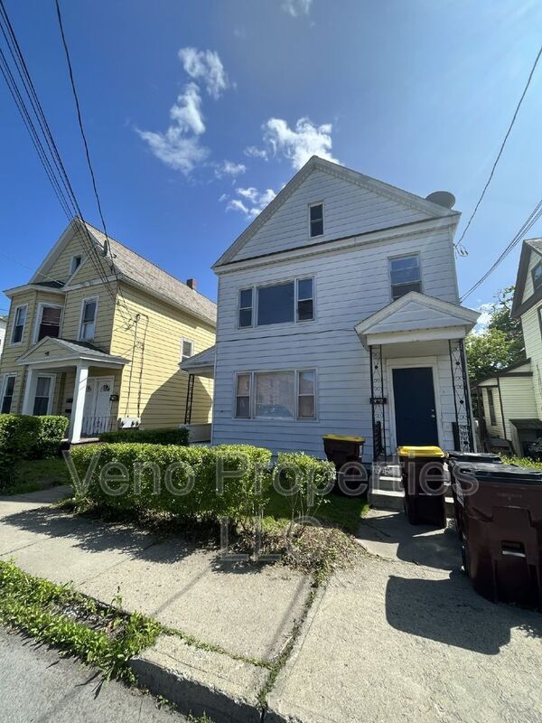 property at 25 William St