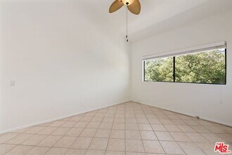 1631 Michael Ln in Los Angeles, CA - Building Photo - Building Photo