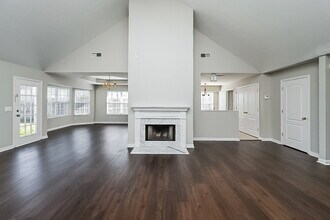373 Davids Way in La Vergne, TN - Building Photo - Building Photo