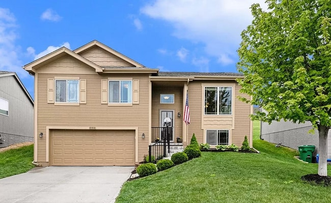 property at 8104 S 190th Ave