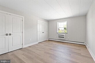 100 Windermere Ave-Unit -204 in Wayne, PA - Building Photo - Building Photo