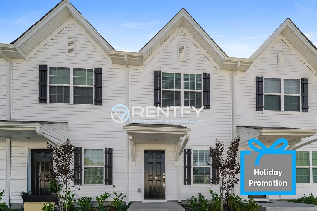 1949 Autumn Mist Dr in Winston-Salem, NC - Building Photo