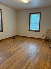 206 W 9th St, Unit Upper in Mankato, MN - Foto de edificio - Building Photo