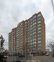 Waldorf Condominiums in Whitby, ON - Building Photo
