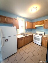 28 Cassius St in New Haven, CT - Building Photo - Building Photo