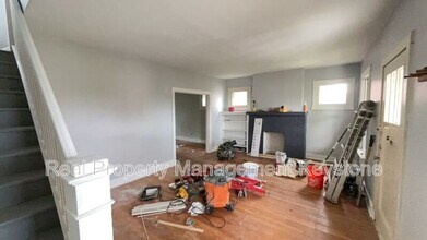 1024 Mirror St in Pittsburgh, PA - Building Photo - Building Photo