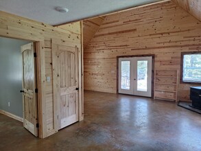 434 Big Creek Rd in Hardy, AR - Building Photo - Building Photo