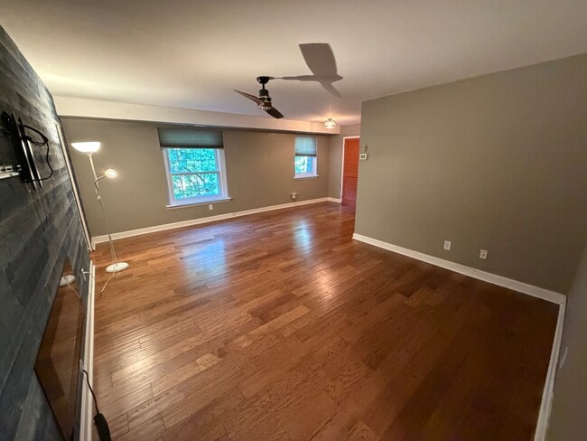 4000 Gypsy Ln in Philadelphia, PA - Building Photo - Building Photo