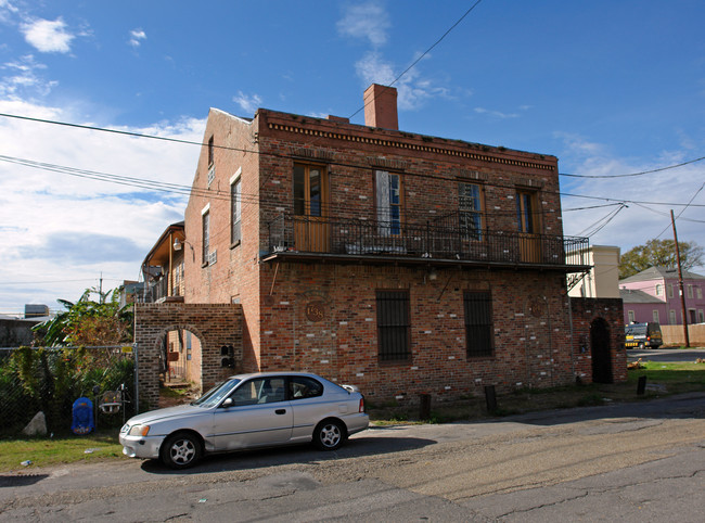 1742 Clio St in New Orleans, LA - Building Photo - Building Photo