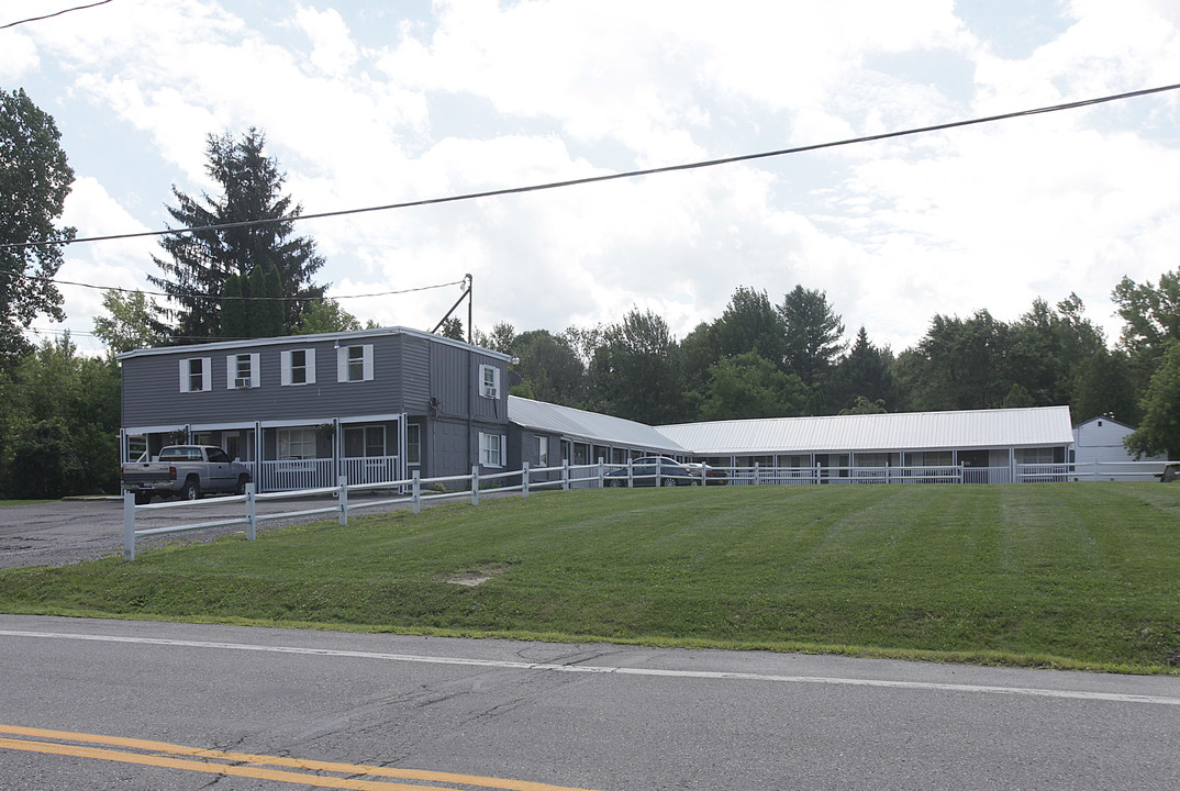 Countryside Apartments in Rome, NY - Building Photo