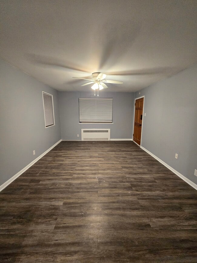 4649 Mount Alverno Rd, Unit 1 in Cincinnati, OH - Foto de edificio - Building Photo