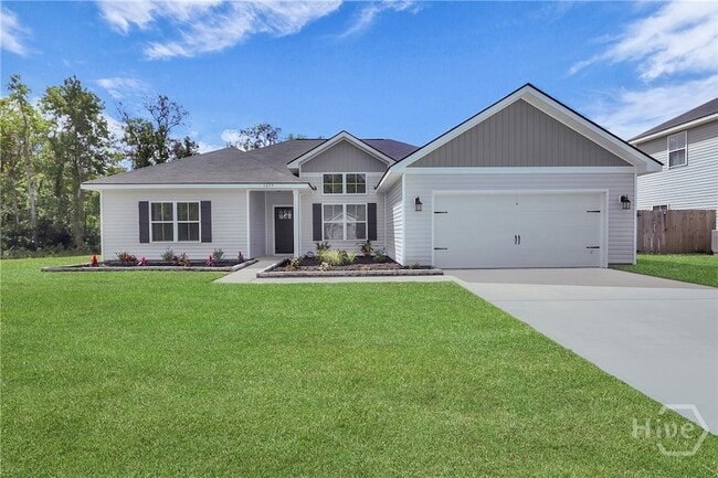 1039 Meloney Dr in Hinesville, GA - Building Photo - Building Photo