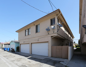 4253 S Centinela Ave in Los Angeles, CA - Building Photo - Building Photo