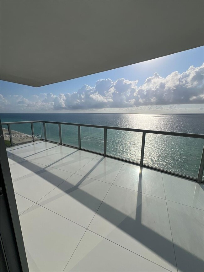 property at 17121 Collins Ave