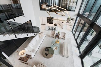 18555 Collins Ave, Unit 4204 in Sunny Isles Beach, FL - Building Photo - Building Photo