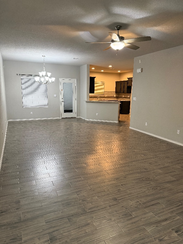 12325 Westbury in Horizon City, TX - Foto de edificio - Building Photo