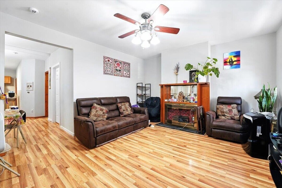 175 Van Winkle Ave in Jersey City, NJ - Building Photo