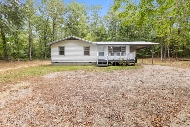 324 Forest Rd in Notasulga, AL - Building Photo - Building Photo