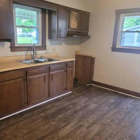 362 Popp Ave in Sellersburg, IN - Foto de edificio