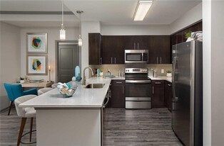 960 East Paces Ferry Rd NE, Unit 06-130 in Atlanta, GA - Building Photo