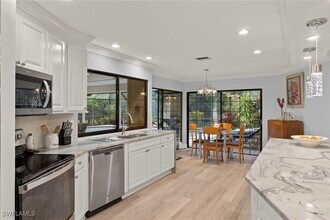 2259 Queens Way in Naples, FL - Building Photo - Building Photo