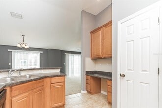 6723 Breezy Palm Dr in Riverview, FL - Foto de edificio - Building Photo