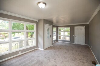 656 Kenwood Dr in Birmingham, AL - Building Photo - Building Photo