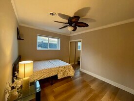 914 Crestview Dr in San Carlos, CA - Building Photo