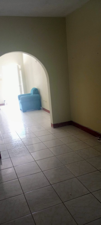 251 NE 187th St in North Miami Beach, FL - Foto de edificio