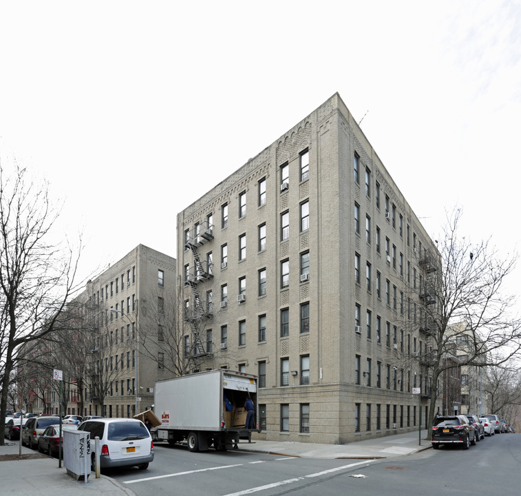 3155 Rochambeau Ave in Bronx, NY - Building Photo