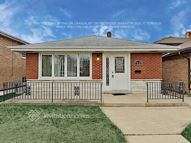property at 7522 S Lockwood Ave