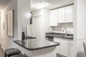 Grove Parkview in Stone Mountain, GA - Building Photo - Interior Photo