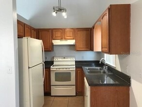 2318 Santa Ana St in Kissimmee, FL - Building Photo - Building Photo