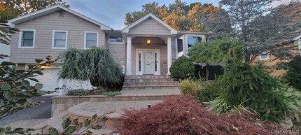 72 Orange Dr in Jericho, NY - Building Photo - Building Photo