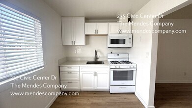 235 Civic Center Dr. in National City, CA - Building Photo - Building Photo