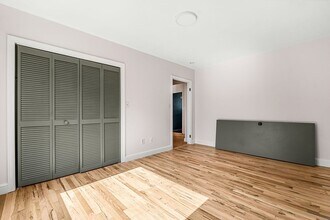 14 N Glenway Ave in Randolph, MA - Building Photo - Building Photo