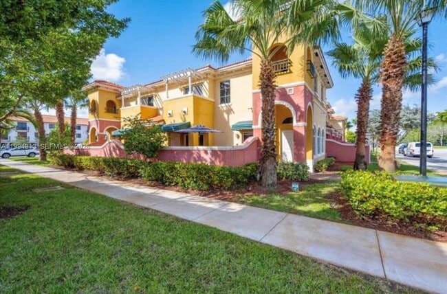 3529 NW 29th Pl in Lauderdale Lakes, FL - Building Photo - Building Photo