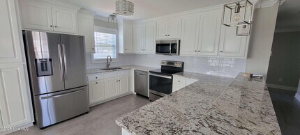 3924 Pensacola Dr in Greenville, NC - Building Photo - Building Photo