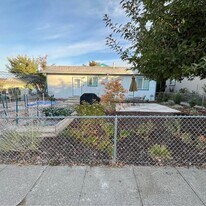 1701 E Boone Ave in Spokane, WA - Building Photo