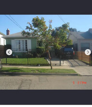 3482 Midvale Ave, Unit Apt B in Oakland, CA - Foto de edificio - Building Photo