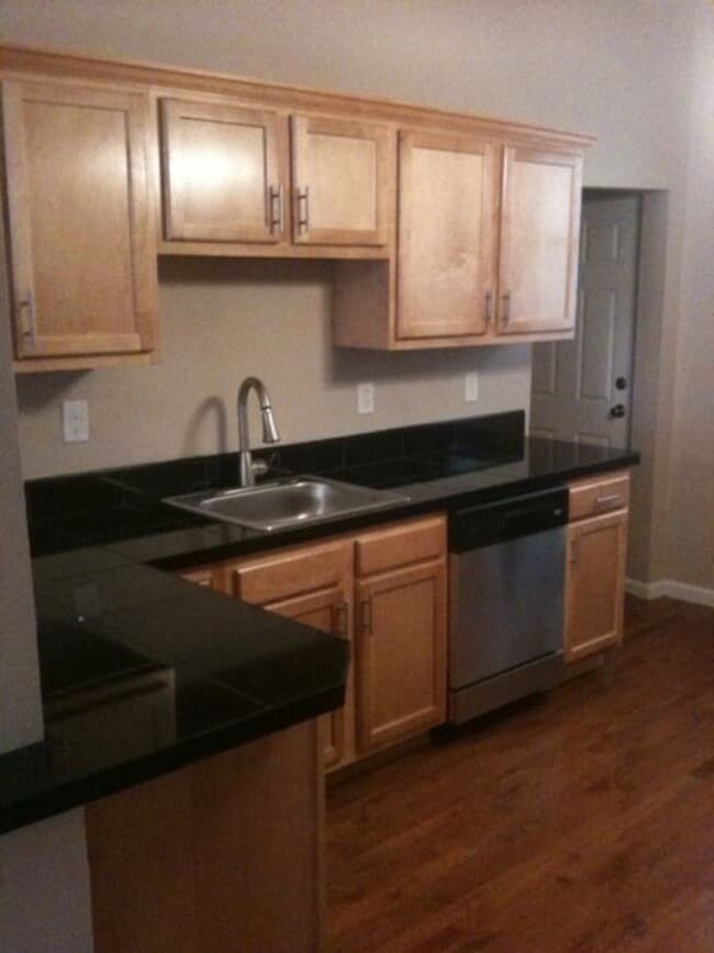 2014 Sidney St in Pittsburgh, PA - Building Photo - Building Photo