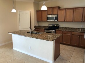 1843 Mesic Hammock Way in Venice, FL - Building Photo - Building Photo
