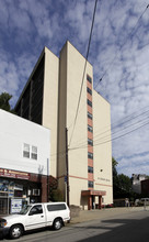 St Justin Plaza in Pittsburgh, PA - Building Photo - Building Photo