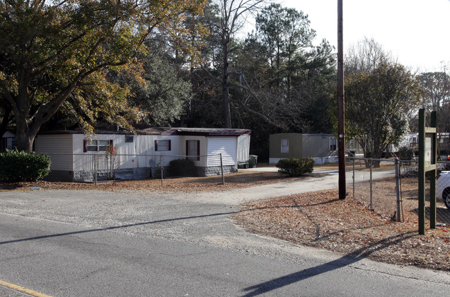 1245 Dickson Ave in Charleston, SC - Building Photo - Building Photo