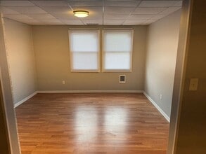 7932 Whitcomb St in Merrillville, IN - Building Photo - Building Photo