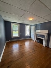 1815 Highland Ave, Unit 1 in Troy, NY - Building Photo - Building Photo