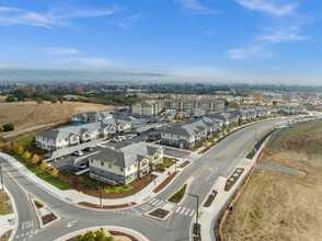 Glen Loma Ranch in Gilroy, CA - Foto de edificio - Building Photo